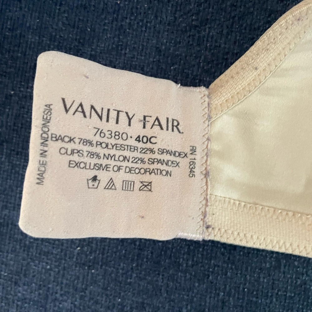 Vanity Fair Smooth Beige Underwire Bra - Picture 7 of 10